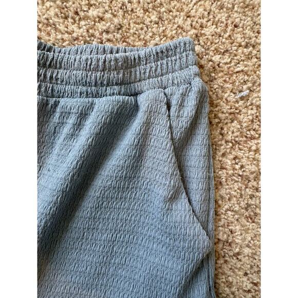 Vestique dressy shorts, Size Small, elastic Waist - Picture 3 of 5